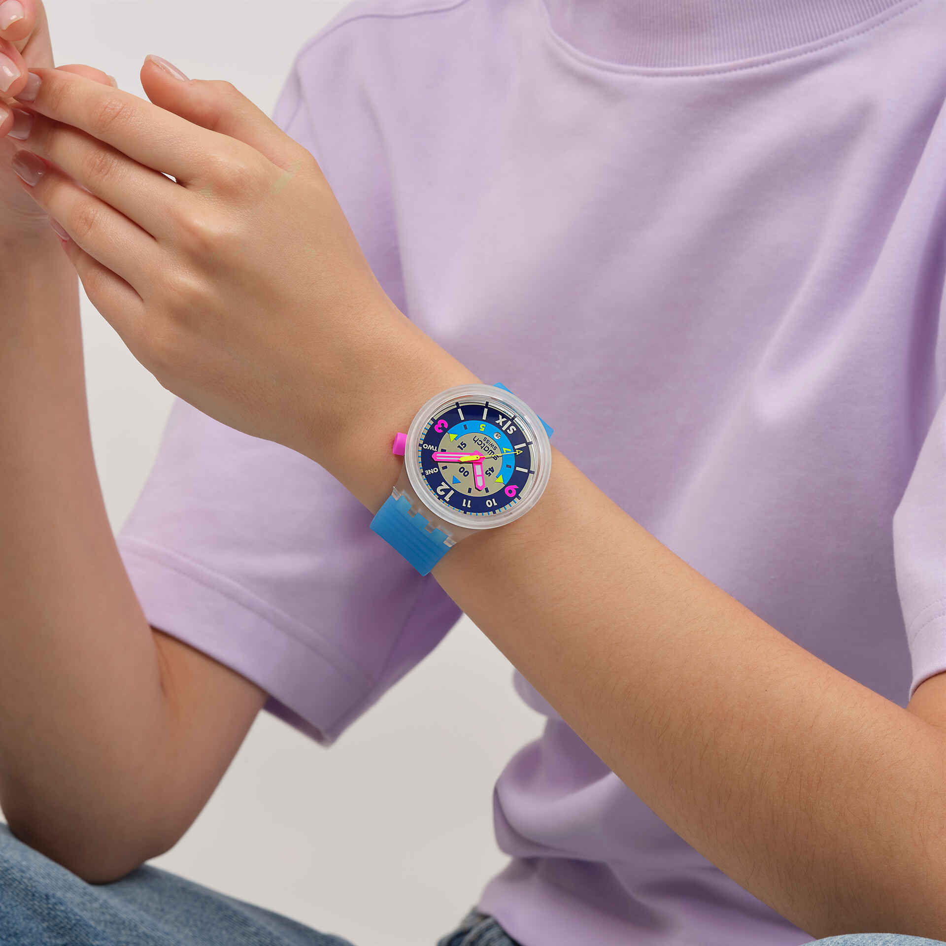 "SWATCH NEON HIELO" Gallery Image #1